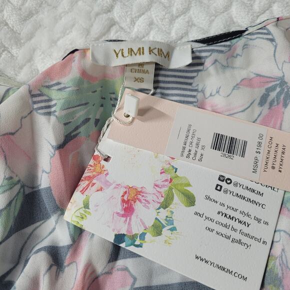 Yumi Kim Jubilee Spin Me Around Wrap Midi Dress Size X-Small Flutter Sleeve - Picture 11 of 12